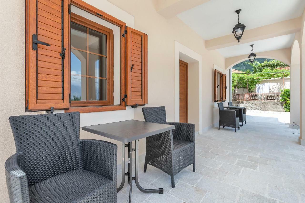 Apartments Mezini 11 Котор Экстерьер фото