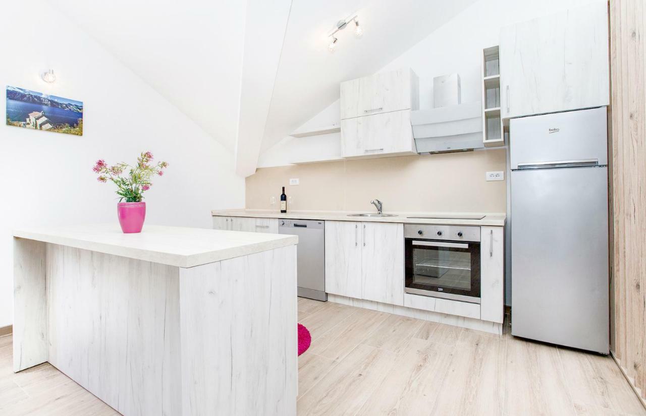Apartments Mezini 11 Котор Экстерьер фото